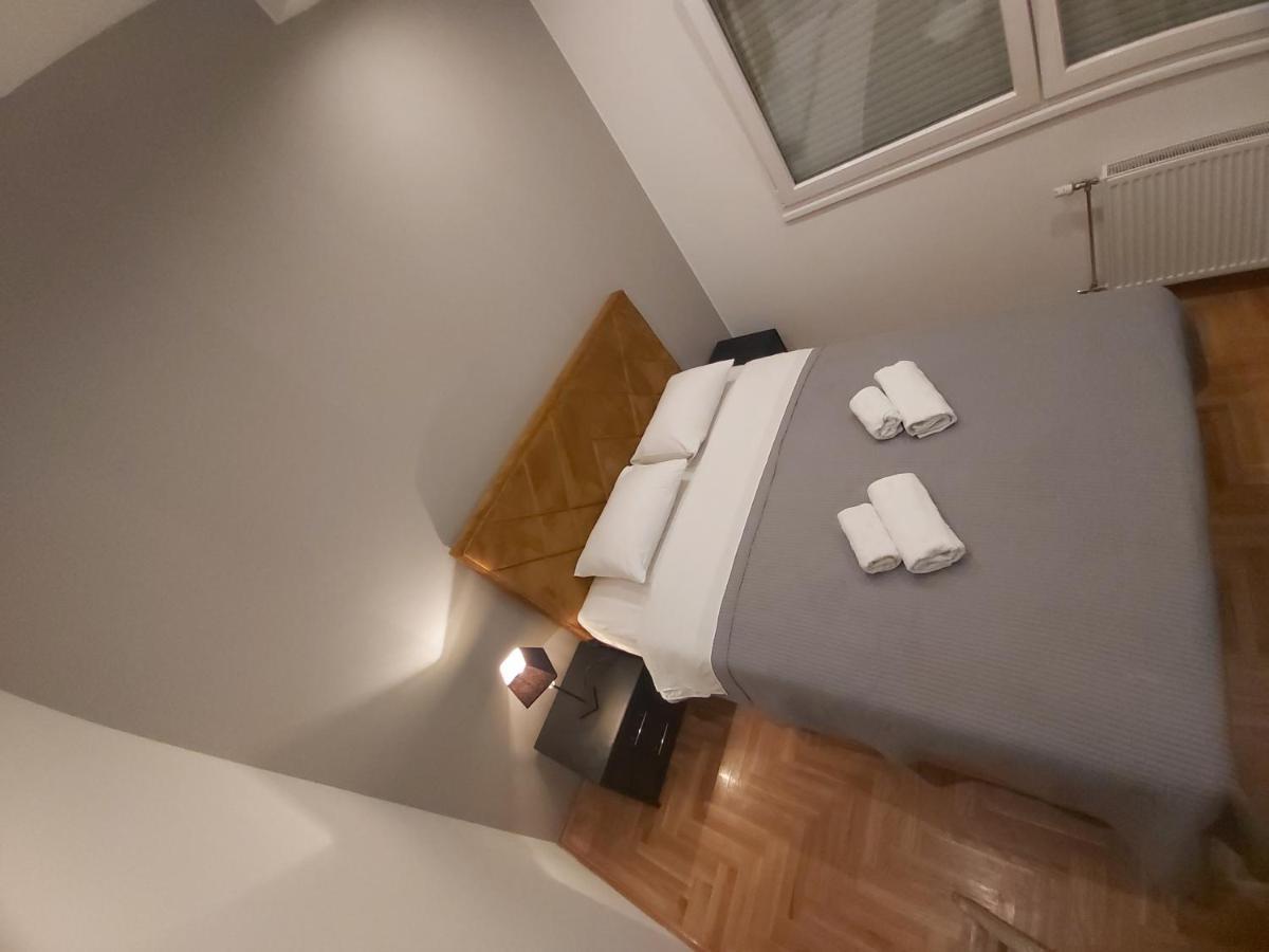 Apartment Nikirent Banja Luka Bagian luar foto