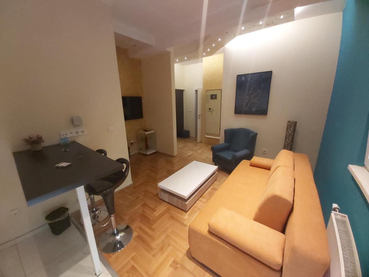 Apartment Nikirent Banja Luka Bagian luar foto