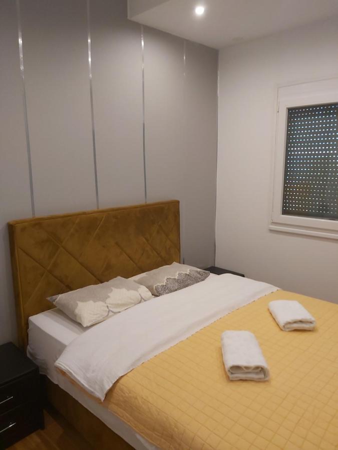 Apartment Nikirent Banja Luka Bagian luar foto